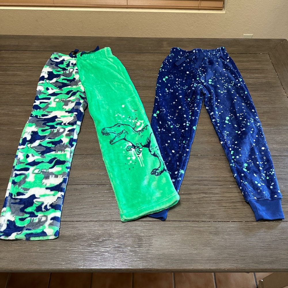 Sz 8 NWOT! Kids Dinosaur plush Pajama Pants Set